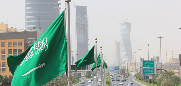 السعودية: نسبة العاملين في القطاع العام من السعوديين 42 بالمئة