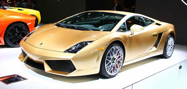 لامبورغيني تطلق سيارة جالاردو LP560-4 الذهبية