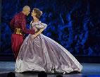 إليك بالصور أبرز مشاهد حفل " Tony Awards" للفنون المسرحية
