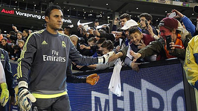 القميص رقم 1 في ريال مدريد من نصيب الحارس الكوستاريكي نافاس