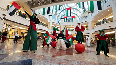 «مول الإمارات» يحتفل باليوم الوطني الإماراتي الـ43