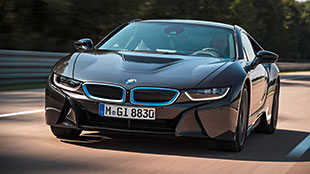 معرض دبي الدولي للسيارات يستقبل نخبة من سيارات BMW الجديدة