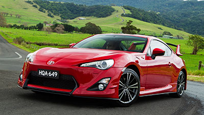 تويوتا تكشف عن Supra الرياضية وGT 86