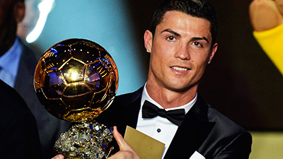 نجم ريال مدريد كريستيانو رونالدو يحلم بنيل الكرة الذهبية للمرة الثالثة