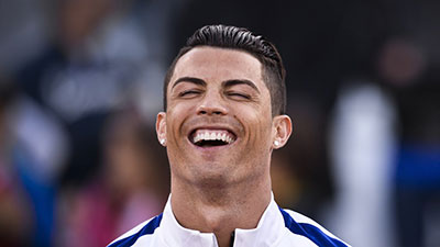 بالفيديو: رونالدو يطرد رودريغيز من تدريبات ريال مدريد