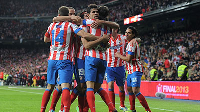 "أتلتيكو مدريد" يخطف الصدارة من "برشلونة" بفارق نقطة 