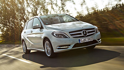 "مرسيدس" تكشف النقاب عن B-Class المحسنة