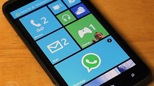 إفترقت عائلات والسبب تطبيق ال Whatsapp  