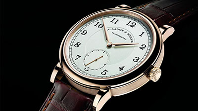 ساعة “200th Anniversary F. A. Lange” 8151 من الذهب العسلي اللون