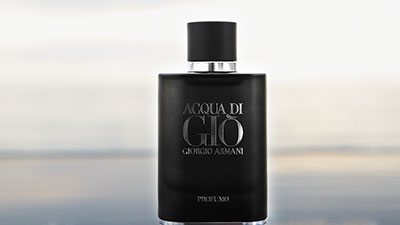 " Giorgio Armani" يبتكر أسطورة العطور الرجالية