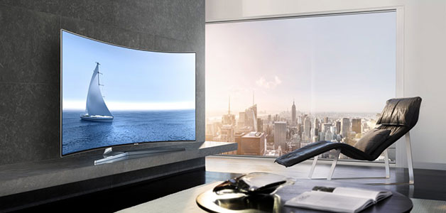 تلفزيون أول من نوعه مائل بدقة 4K من سامسونج