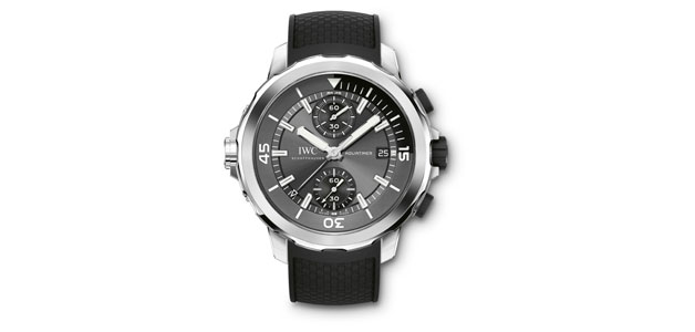 IWC تُبحِر في عالم المحيطات، وتُطلِق ساعة ""Sharks