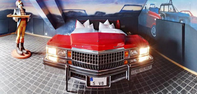 القوا نظرة على الفندق المستوحى من السيارات في ألمانيا