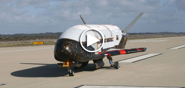 الطائرة الفضائية  X-37B تسبح في المدار لمدة 600