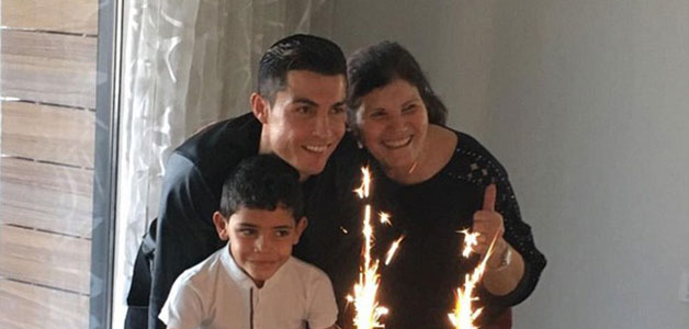 الجو العائلي طغى على احتفال رونالدو بعيد ميلاده