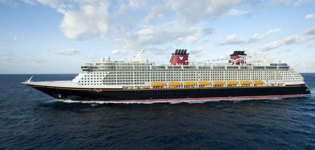 عرض مسرحية الجميلة والوحش على متن سفينة Disney  dream