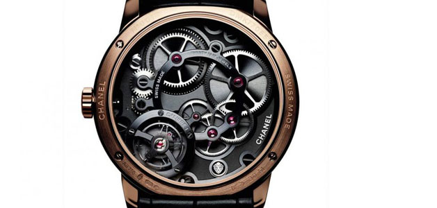 شانيل تطلق إصداراً محدوداً من ساعتها البلاتينية Monsieur de Chanel