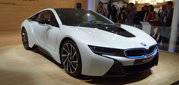 هل تطلق BMW سيارة M8 قوتها 600 حصان؟