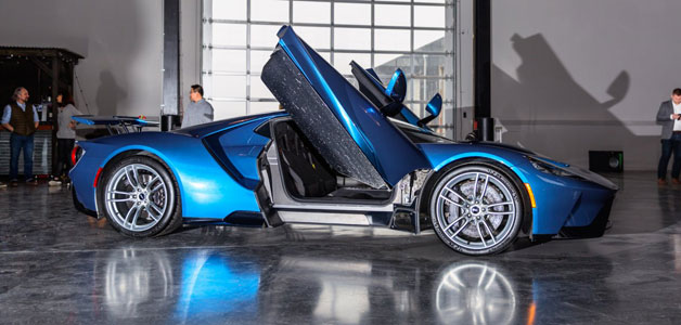 نظرة على أبرز مميزات سيارة Ford GT الجديدة ذات الـ 400 ألف دولار
