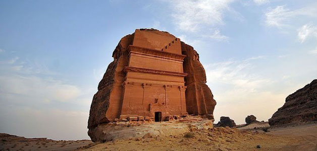 السعودية تخصص 2.67 مليار دولار لتطوير المشروعات السياحية