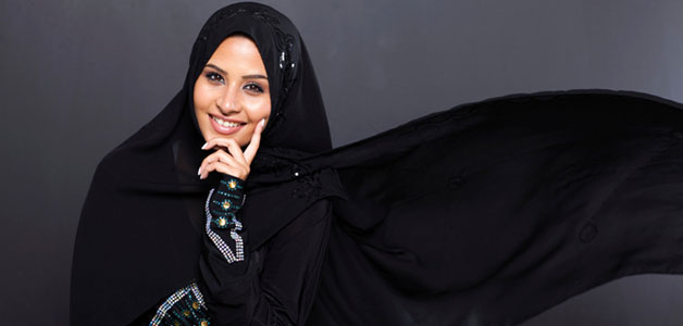الإمارات الأولى عالمياً في احترام المرأة ... والإماراتيون يباركون  