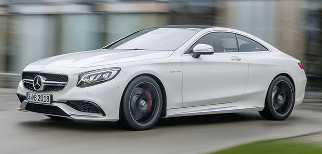مرسيدس تكشف عن دواخل سيارتها الكوبيه الجديدة AMG GT