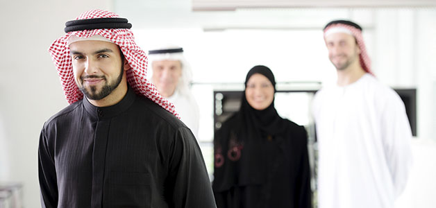 توقعات بزيادة رواتب الموظفين في الإمارات 5 في المئة في 2015