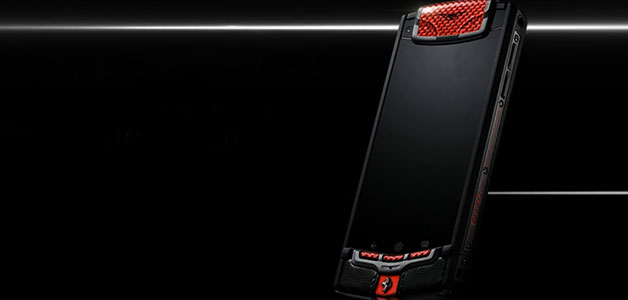 ترقّب لظهور هاتف VERTU Ti FERRARI الذكي الجديد