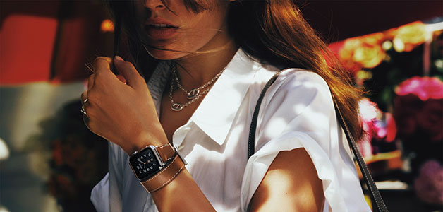 آبل وهيرميس تكشفان النقاب عن مجموعة ساعات آبل-هيرميس Apple Watch® Hermès
