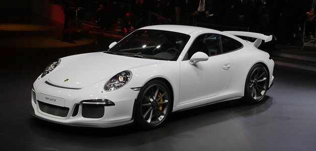 Porsche 911 GT3 رمز الفخامة والأداء القوي 
