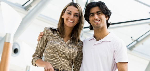 كيف يختلف الإنفاق بين الرجل والمرأة والرجل؟