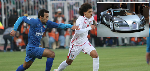 سيارة رونالدو هدية ل"ميسي الإمارات" اللاعب عموري