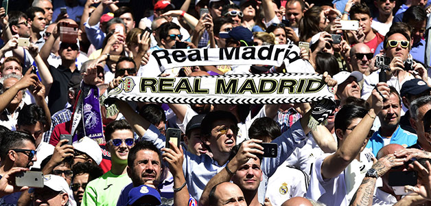 ريال مدريد يحقق أمنية المشجعة الباكية