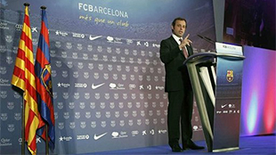 روسيل يعد جماهير برشلونة بالتعاقد مع لاعب جديد