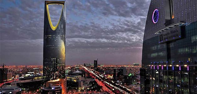 قرار توطين 12 نشاطًا اقتصاديًا بالمملكة يدخل حيز التنفيذ والبداية بـ4 أنشطة