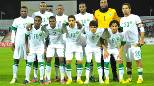 الكويت يقصي السعودية خارج "خليجي 21" من الدور الاول