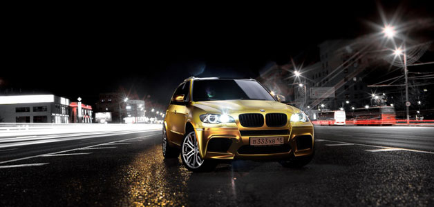BMW X5 مغلفة بالذهب في شوارع روسيا